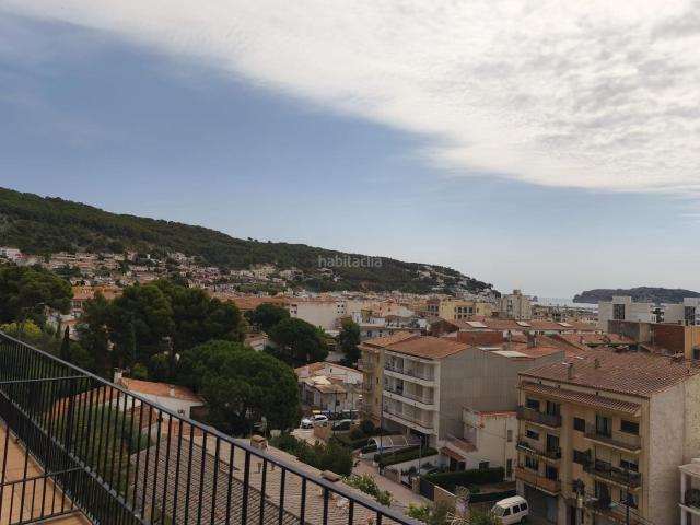 Piso en venta en Estartit, L´Estartit Poble Costa Brava. Ático con dos entradas y cuatro terrazas en venta en lEstartit. Pisos.
