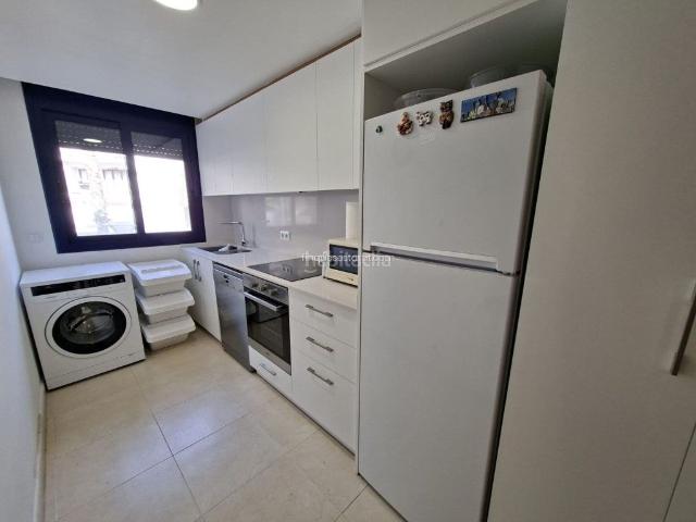 Piso en venta en Estartit, L´Estartit Poble Costa Brava. Piso de 3 habitaciones con 2 trasteros y gran terraza comunitaria con barbacoa en el centro a 300m de la playa. Pisos.