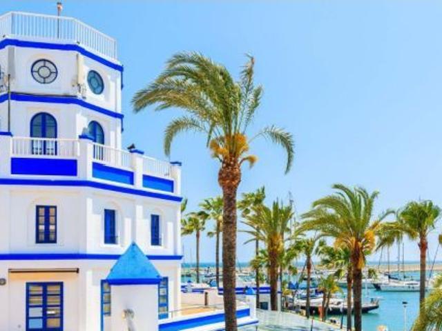 Piso en Venta en Estepona, Málaga