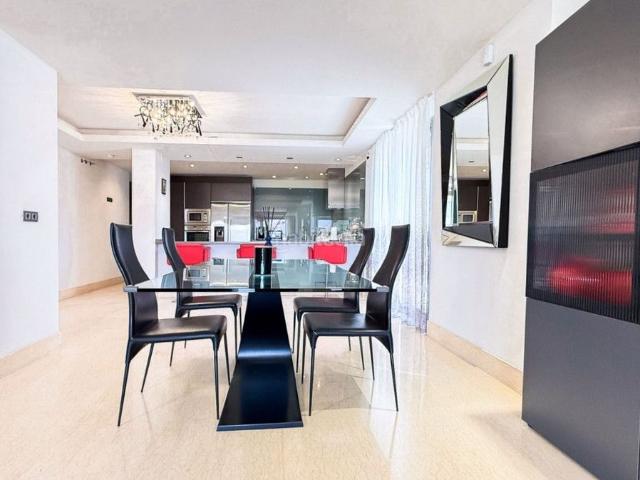 Piso en venta en Estepona, Nueva Atalaya. Pisos.