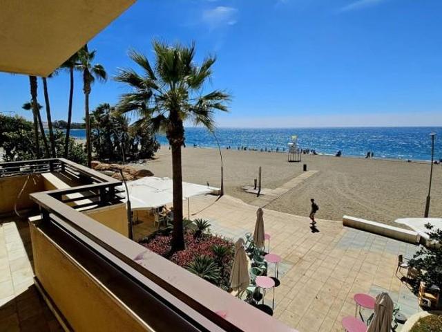 Piso en venta en Estepona, Avenida De España