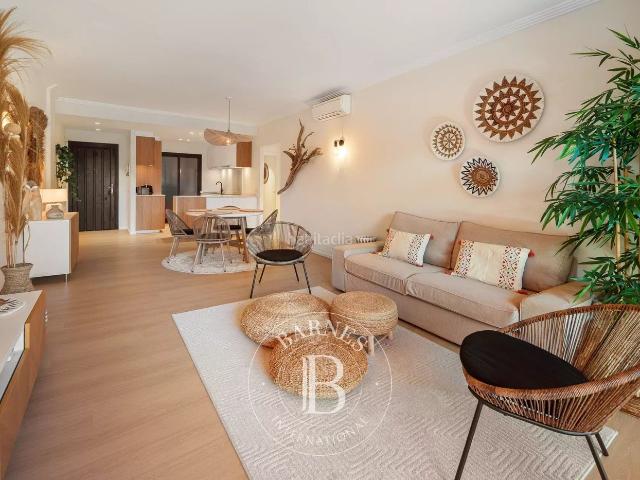Piso en venta en Estepona, Buenas Noches. Pisos.