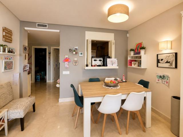 Piso en venta en Estepona, Cancelada. Planta Baja en Altura con Terraza de 28 m² y Orientación Oeste en Cancelada. Pisos.