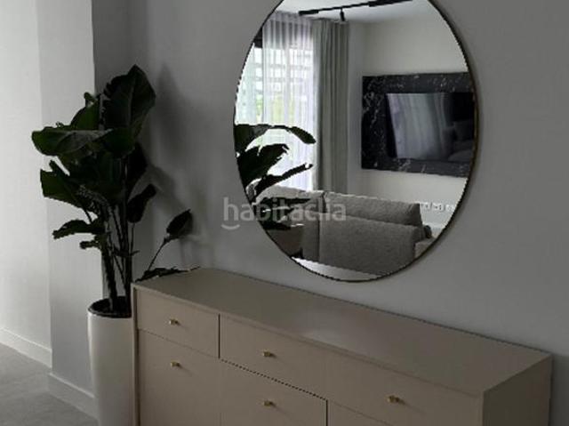 Piso en venta en Estepona, Centro. Impresionante apartamento de 3 dormitorios en alquiler o venta en Estepona, Málaga Descubra la vida de lujo en este nuevo apartame. Pisos.