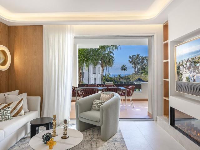 Piso en venta en Estepona, Centro. Pisos.