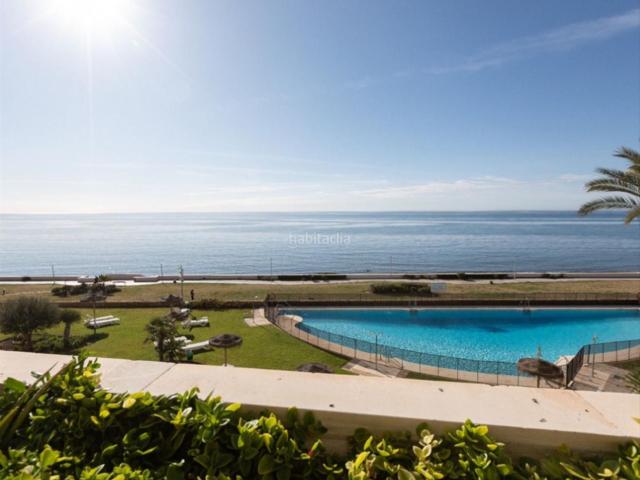 Piso en venta en Estepona, Guadalmansa. Exclusive Seafront Apartment In Estepona. Pisos.