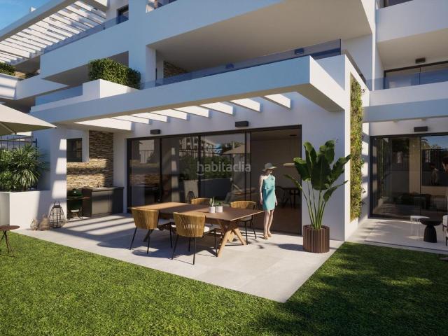 Piso en venta en Estepona, Guadalobón. Pisos.