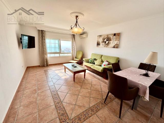 Piso en venta en Estepona, Puerto de Estepona. Piso con vistas panorámicas al mar y a la sierra. Pisos.