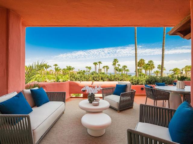 Piso en venta en Estepona, Paraiso Barronal. Pisos.