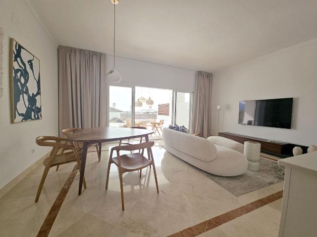 Piso en venta en Estepona, Paraiso Barronal. Pisos.