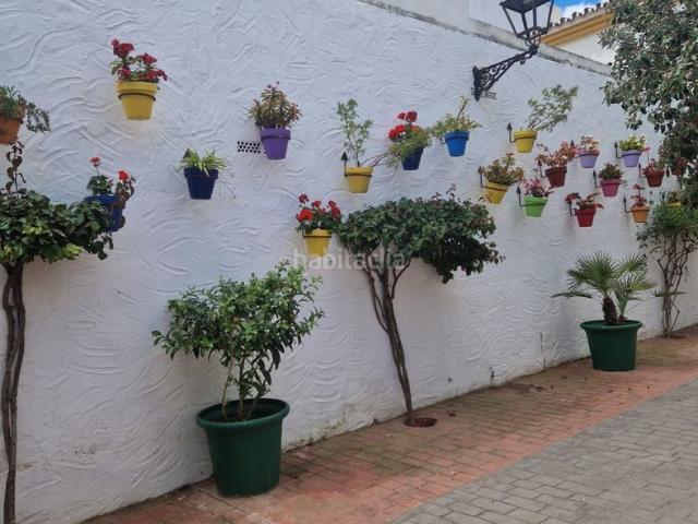 Piso en venta en Estepona, Parque Central. Ático apartamento en última planta de un dormitorio, situado en pleno centro de Estepona, que ofrece un estilo de vida muy cómodo. Pisos.