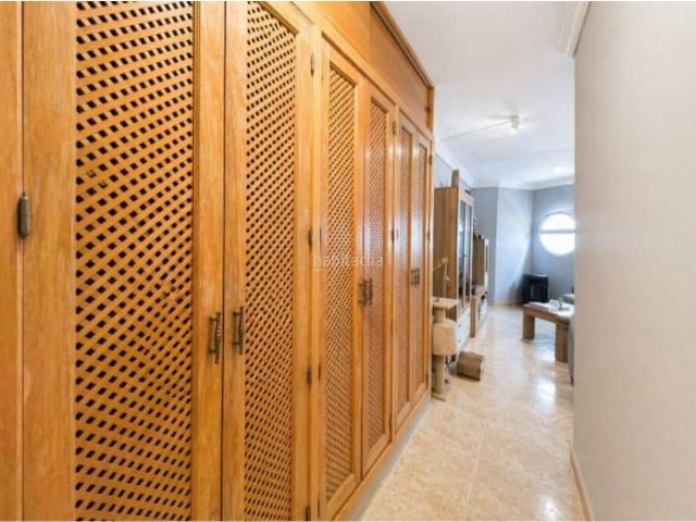 Piso en venta en Estepona, Sierra de Estepona Avda. de Andalucía. Venta de flat en Avenida de Andalucía, Estepona. Pisos.