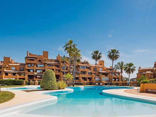 Piso en venta en Estepona, Zona de Punta Plata. Pisos.