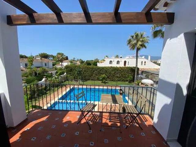 Piso en Venta en Estepona