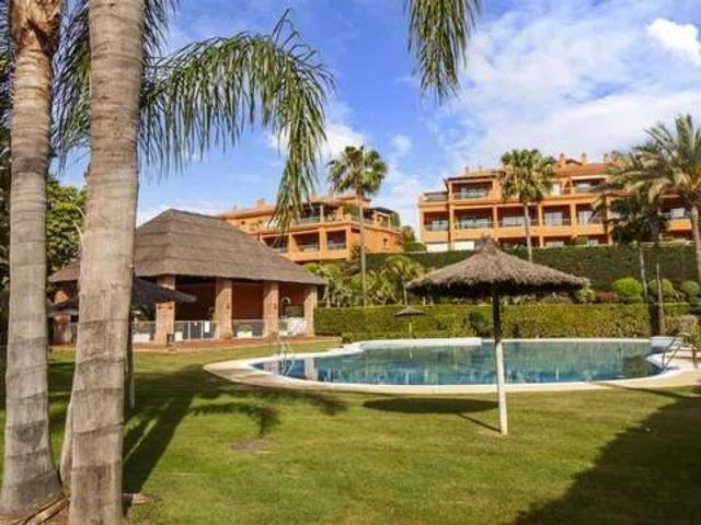 Piso en Venta en Estepona