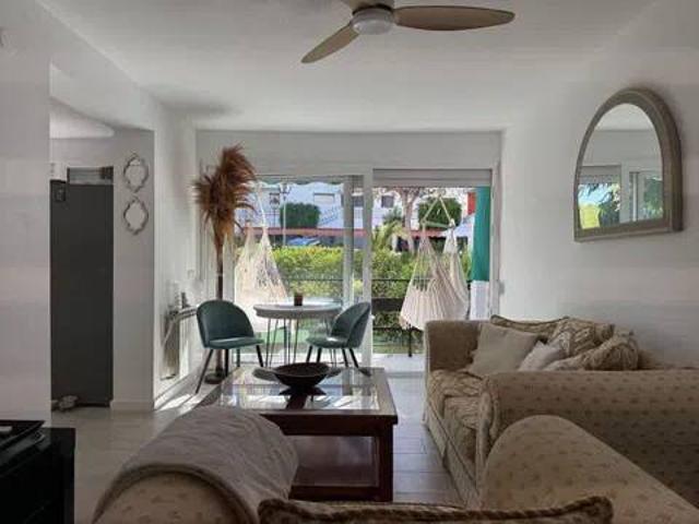 Piso en Venta en Estepona