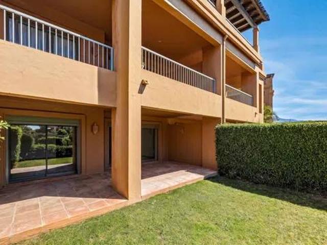 Piso en Venta en Estepona