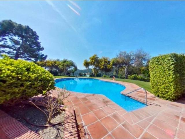 Piso en Venta en Estepona
