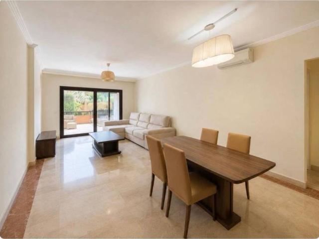 Piso en Venta en Estepona
