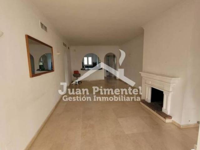 Piso en Venta en Estepona
