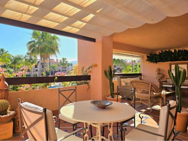 Piso en Venta en Estepona