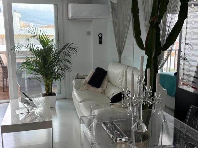 Piso en venta en Fuengirola, Calle Romería del Rocío, 29640