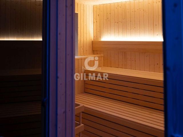 Piso en venta en Fuengirola, Castillo Sohail Myramar. Descubre un impresionante piso de lujo en la exclusiva zona de Fuengirola. Este inmueble de nueva construcción, con 133 m construi. Pisos.