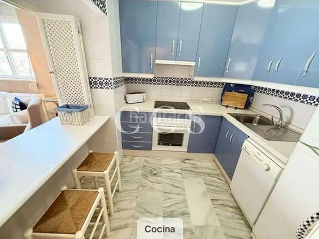Piso en venta en Fuengirola, Castillo Sohail Myramar. PISO EN ESTUPENDA UBICACIÓN DE FUENGIROLA, ZONA SOHAIL CON VISTAS AL MAR. Pisos.