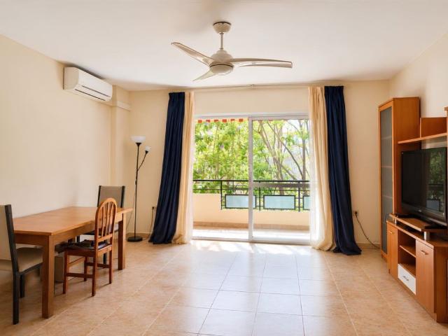 Piso en venta en Fuengirola, Centro ciudad. Amplia vivienda en pleno corazón de Fuengirola. Pisos.