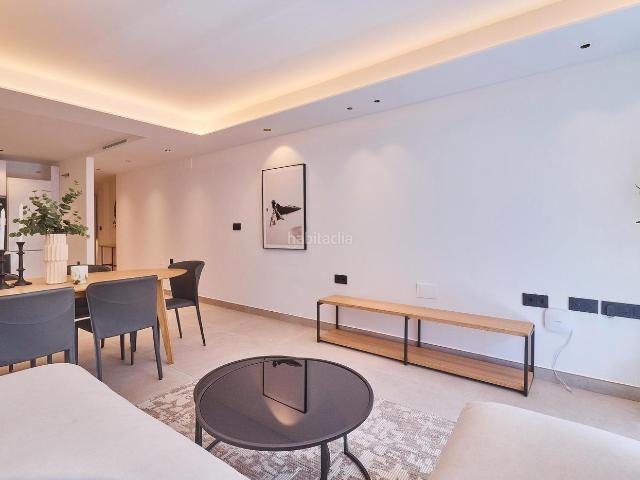 Piso en venta en Fuengirola, Centro ciudad. Apartamento de 3 dormitorios y 2 baños en Fuengirola Centro. Pisos.