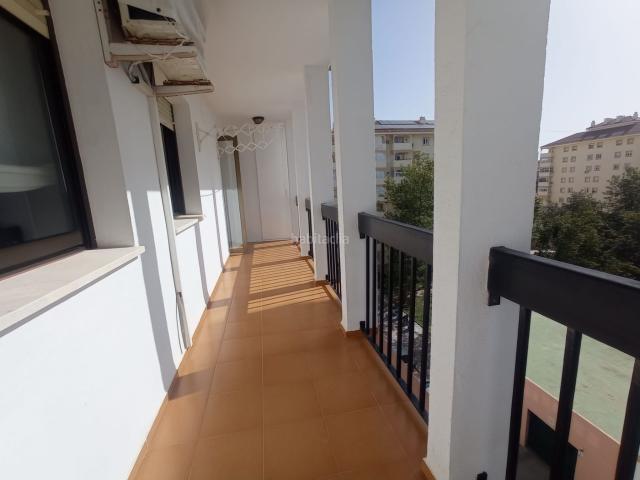 Piso en venta en Fuengirola, Centro ciudad. Magnífico y amplio piso con 2 terrazas, garaje y trastero. Pisos.