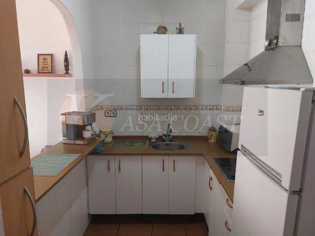 Piso en venta en Fuengirola, Centro ciudad. Piso en venta en el centro de Fuengirola Terraza, piscina y a 7 minutos de la playa. Pisos.