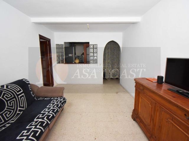Piso en venta en Fuengirola, Centro ciudad. Piso en venta en zona céntrica de Fuengirola Amplio y con gran potencial. Pisos.