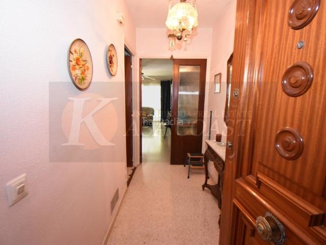 Piso en venta en Fuengirola, Centro ciudad. Piso en venta en zona céntrica de Fuengirola Con gran potencial. Pisos.