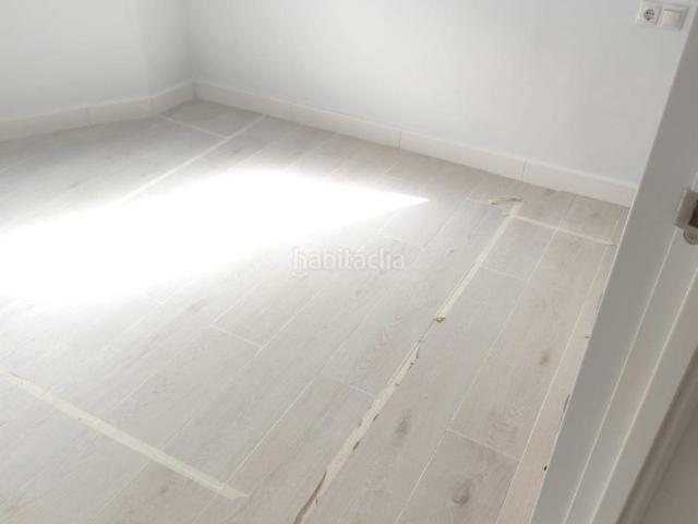 Piso en venta en Fuengirola, Centro ciudad. Piso 2 dormitorios céntrico con terraza. Pisos.