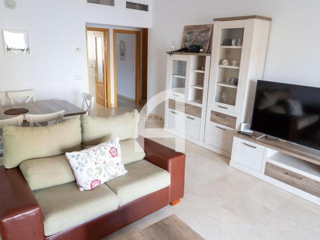Piso en venta en Fuengirola, Las Gaviotas Carvajal. ATENCION INVERSORES! APARTAMENTO CON LICENCIA TURÍSTICA A UN PASO DE LA PLAYA. Pisos.