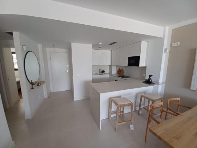 Piso en venta en Fuengirola, Las Gaviotas Carvajal. Apartamento de obra nueva en planta baja con terraza y vistas al mar Higuerón Resort, Fuengirola 499.000. Pisos.
