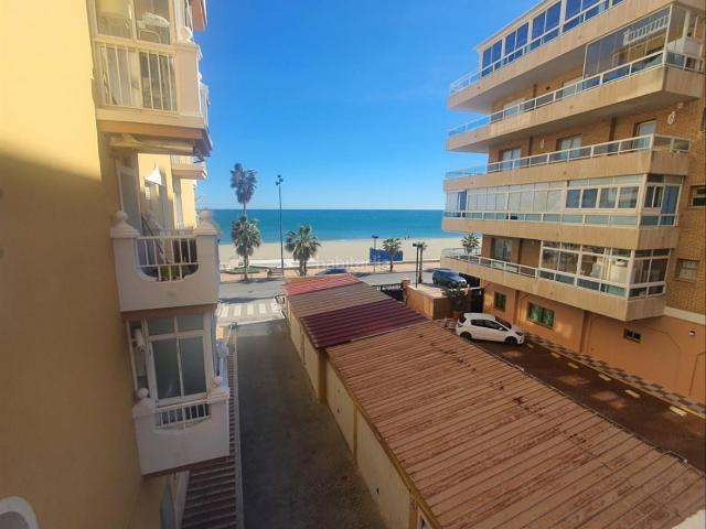 Piso en venta en Fuengirola, Las Gaviotas Carvajal. Fuengirola. Pisos.