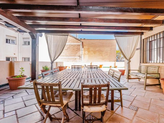 Piso en venta en Fuengirola, Playa de los Boliches. Descubre este espectacular piso en Fuengirola, una propiedad única que combina elegancia, confort y exclusividad. Con 125 m constr. Pisos.