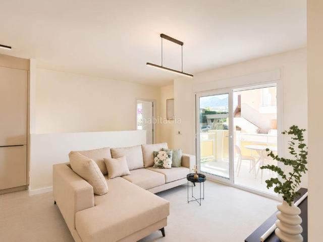 Piso en venta en Fuengirola, Playa de los Boliches. Espectacular vivienda reformada en Los Boliches, a un paso del mar. Pisos.