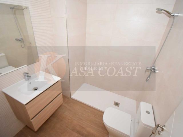 Piso en venta en Fuengirola, Playa de los Boliches. Piso de obra nueva en venta en Los Boliches, Fuengirola A 1 minuto de la playa. Pisos.
