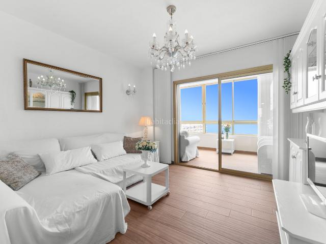 Piso en venta en Fuengirola, Playa de los Boliches. Pisos.