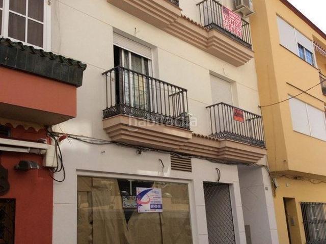 Piso en venta en Fuengirola, Puerto Deportivo. Bajo en Fuengirola. Pisos.