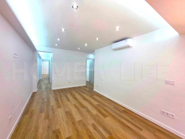 Piso en venta en Fuengirola, Puerto Deportivo. ESPECTACULAR PISO TOTALMENTE REFORMADO A ESTRENAR EN EL CENTRO DE FUENGIROLA A SOLO 4 MINUTOS DE LA PLAYA. Pisos.