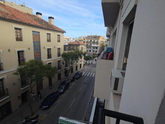 Piso en venta en Fuengirola, Puerto Deportivo. PISO EN CENTRO DE FUENGIROLA JUNTO A LA PLAYA TOTALMENTE AMUEBLADO. Pisos.
