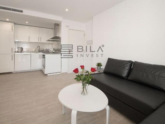Piso en venta en Fuengirola, Puerto Deportivo. Piso en venta en Condes de San Isidro, zona centro de Fuengirola. Pisos.