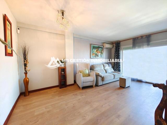 Piso en venta en Fuenlabrada, La Serna. MB GESTIÓN INMOBILIARIA TE OFRECE AMPLIA VIVIENDA CON ESTUPENDAS VISTAS EN PLENO CENTRO DE FUENLABRADA!. Pisos.