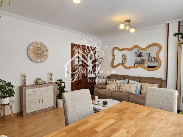 Piso en venta en Ferrol, Fajardo. PISO DE 3 DORMITORIOS CON ASCENSOR EN SAN JUAN FERROL. Pisos.