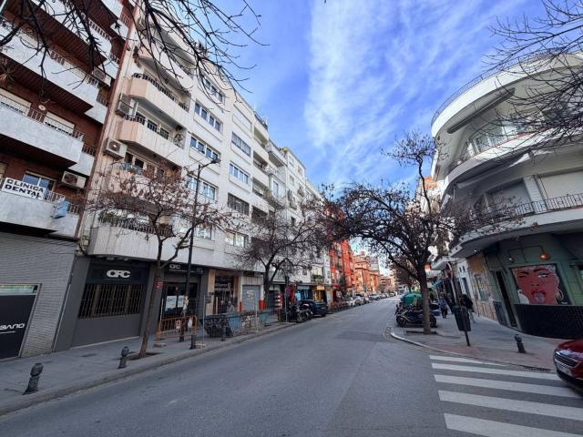 Piso en venta en Figares San Antón 18004