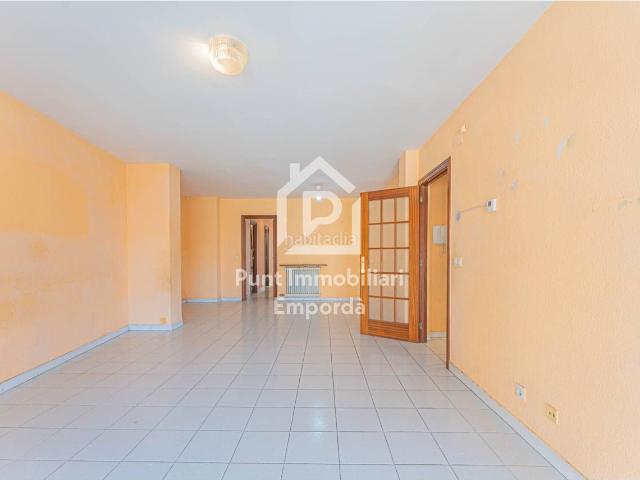 Piso en venta en Figueres, Creu de la Mà. CHG00049926001. Pisos.